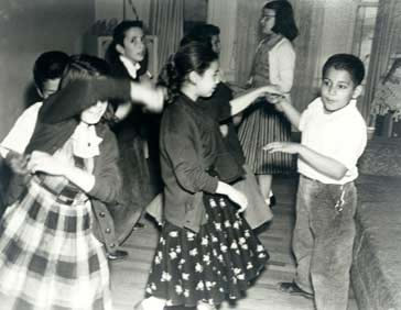 LittleLindyHoppers1950sFilippinos